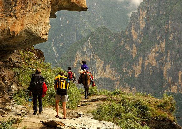 Tiger Leaping Gorge Hike Tour