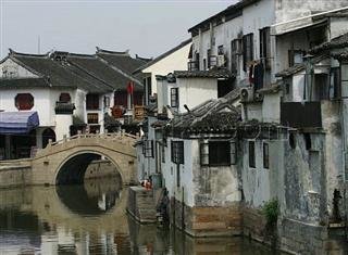 Shanghai and Her Amazing Neighbours Shanghai and Her Amazing Neighbours