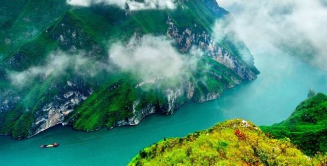 Chongqing to Shanghai Yangtze Cruise & Beijing Tour