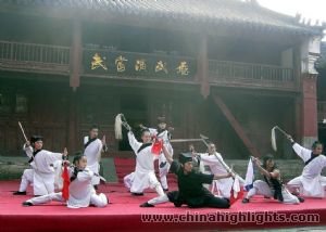 Yangtze River Experience with Wudang Mountain 