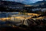 Yuanyang Terrace Fields Breaking Tour