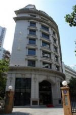 King Court Hotel
