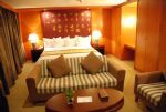 Shangri-la Suite