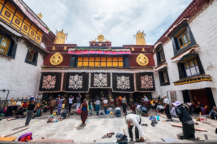  Jokhang temple