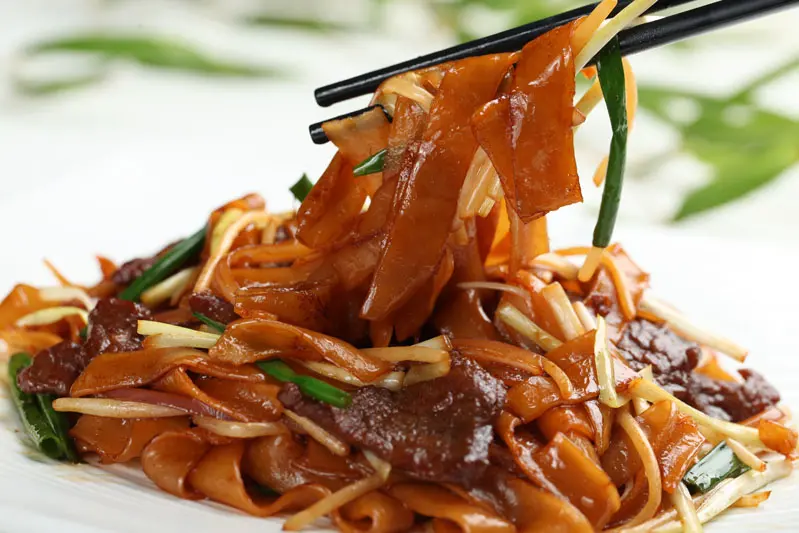 Stir-Fried Rice Noodleschow mein